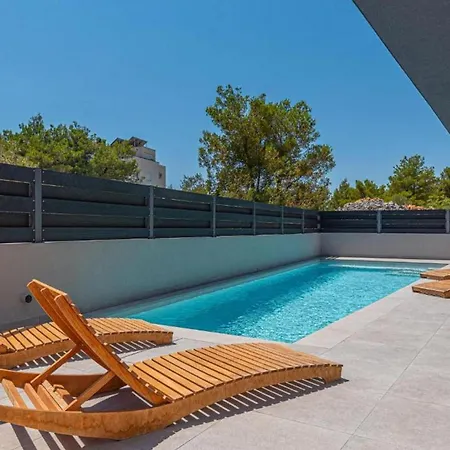 Luxury Contemporary In With Pool, Sauna And Hot Tub Vodice