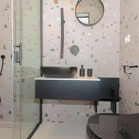 Luxury Contemporary In With Pool, Sauna And Hot Tub Vodice